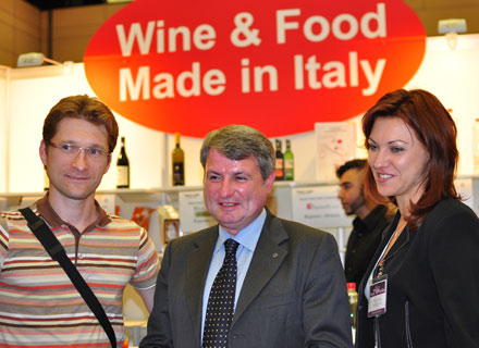      Russian Bar Fair 2011