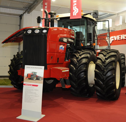 Трактор VERSATILE за 24 часа обработал 417 га земли