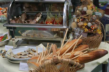   ����� Hotel Equipment 2004 