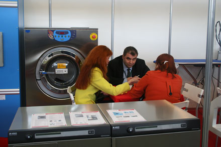  13-� ������������� �������� � ����������� ��������� ������� ���������� � �����-���������� 