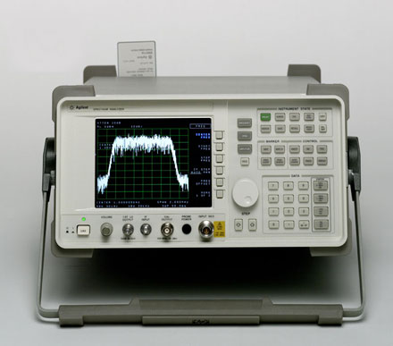 Agilent 8560EC -    